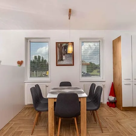 In - Suedtransdanubien 43397 * Buzsák